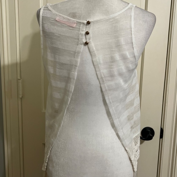 Top - Picture 3 of 4